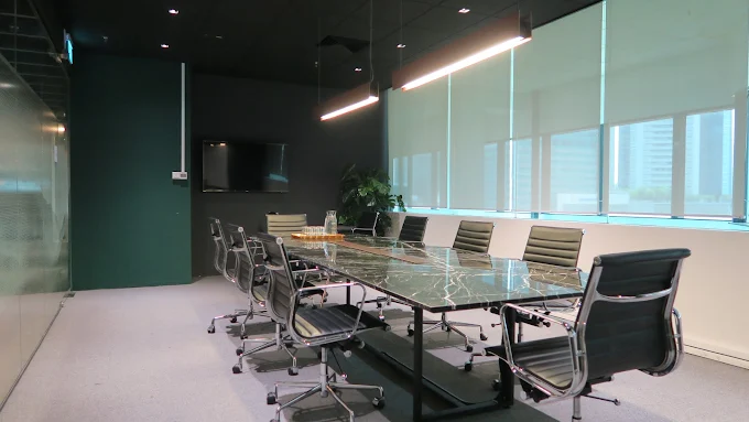 Access to Meeting Rooms and Premium Amenities